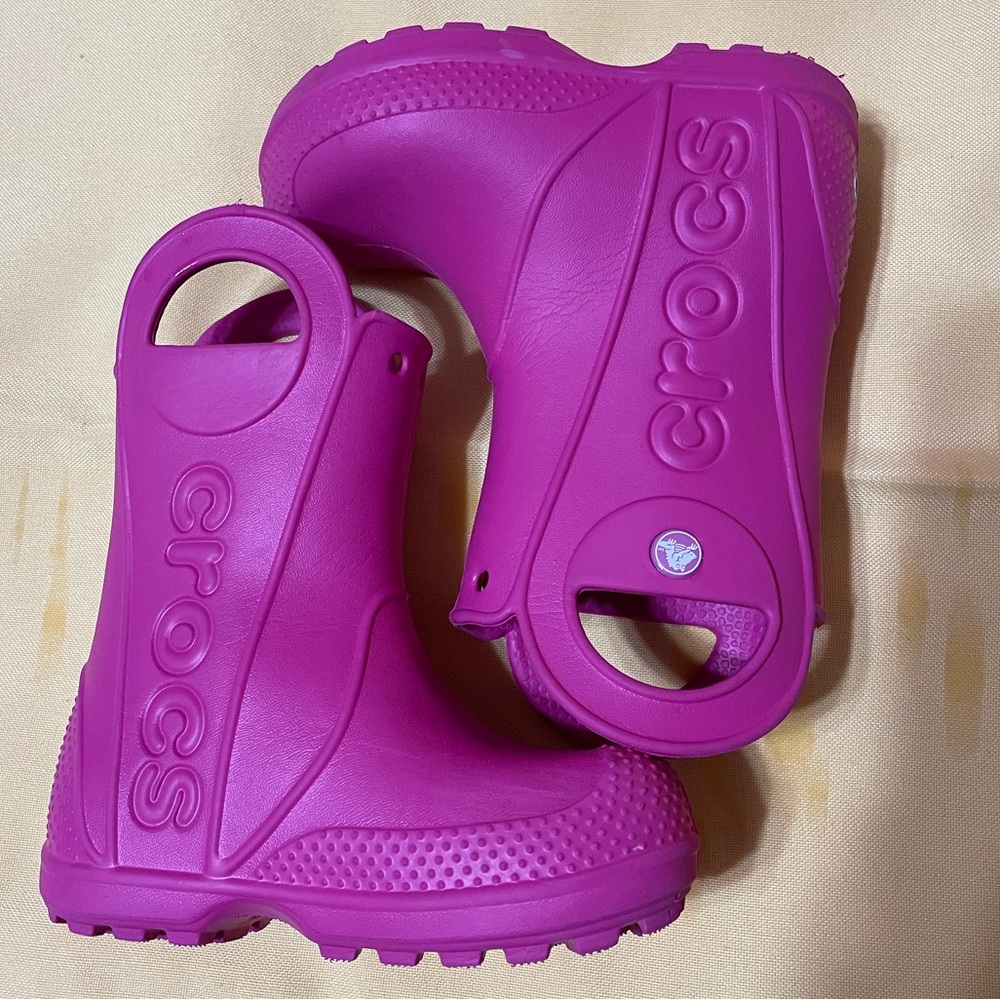 *SOLD* Toddler crocs rain boots size 8c